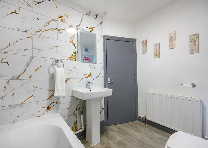 Homestay *rg7h*for Your Relaxed & Cosy Free Parking Leeds (West Yorkshire)